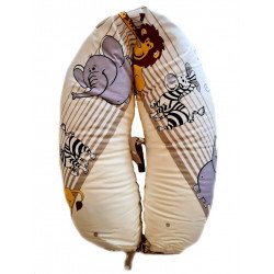 Szoptatós párna szafari mintás Kifli alakú